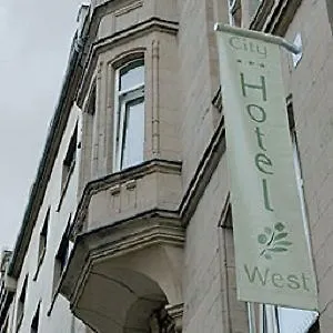 West Frankfurt Centre 酒店